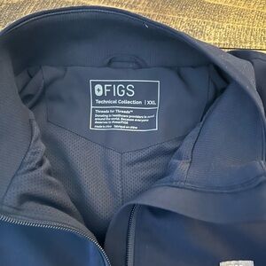 FIGS Women’s Sydney Scrub Jacket - Navy